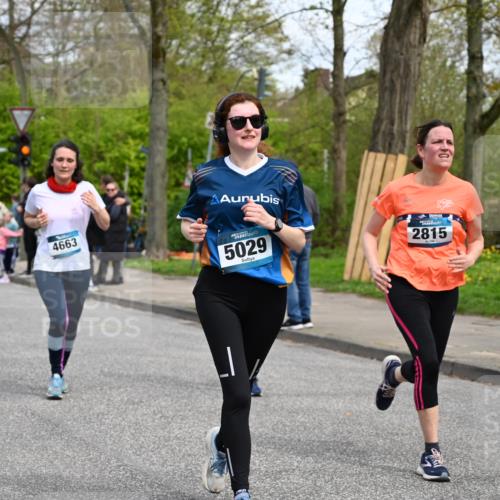 12.04.2026 - 45. Internationalen Wilhelmsburger Insellauf J. Mangold http://msf.ph/oto/9515358 12.04.2026 13:14:53 Ziel 3773, 5602, 4960, 4418, 5156, 4111, 3306, 3328, 2772, 5348, 4837, 4838, 4669, 2110, 4695, 2815, 2785, 2785, 2043, 2118, 5755, 5029, 4662, 4663, 4559, 3308, 3881, 3882, 3767, 3765, 4366, 4227, 3232, 2774, 5725 meine-sportfotos.de