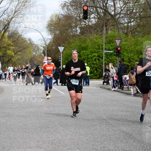 12.04.2026 - 45. Internationalen Wilhelmsburger Insellauf J. Mangold http://msf.ph/oto/9515381 12.04.2026 13:14:57 Ziel 4418, 5156, 4111, 3306, 3328, 2772, 5348, 4837, 4838, 4669, 2110, 4695, 2815, 2785, 2043, 2118, 5755, 5029, 4662, 4663, 4559, 3308, 3881, 3882, 3767, 3765, 4366, 4227, 3232, 2774, 5725, 3770, 2617, 5453 meine-sportfotos.de