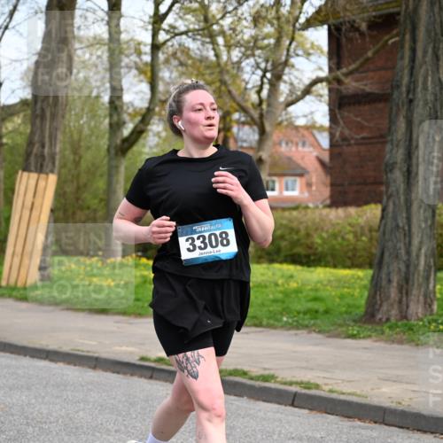 12.04.2026 - 45. Internationalen Wilhelmsburger Insellauf J. Mangold http://msf.ph/oto/9515395 12.04.2026 13:14:59 Ziel 5156, 4111, 3306, 3328, 2772, 5348, 4837, 4838, 4669, 2110, 4695, 2815, 2785, 2043, 2118, 5755, 5029, 4662, 4663, 4559, 3308, 3881, 3882, 3767, 3765, 4366, 4366, 4227, 3232, 2774, 5725, 3770, 2617, 5453, 4942, 4964 meine-sportfotos.de