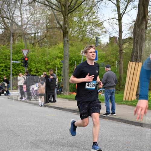 12.04.2026 - 45. Internationalen Wilhelmsburger Insellauf J. Mangold http://msf.ph/oto/9515396 12.04.2026 13:15:06 Ziel 5348, 4837, 4838, 4669, 2110, 4695, 2815, 2785, 2043, 2118, 5755, 5029, 4662, 4663, 4559, 3308, 3881, 3881, 3882, 3767, 3765, 4366, 4227, 3232, 2774, 5725, 3770, 2617, 5453, 4942, 4964, 5675, 4616, 4880, 2832, 3803, 3801 meine-sportfotos.de