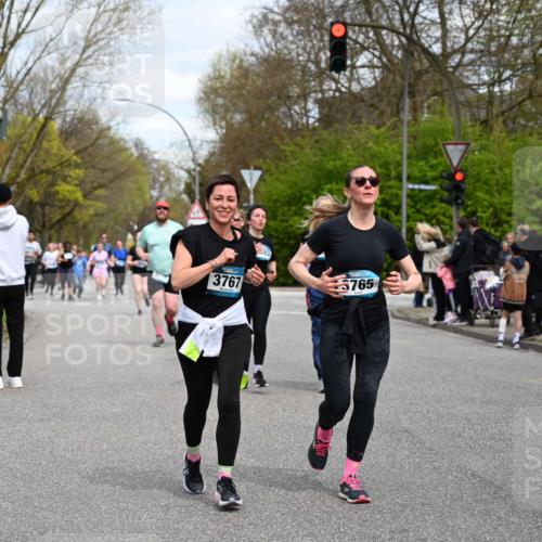 12.04.2026 - 45. Internationalen Wilhelmsburger Insellauf J. Mangold http://msf.ph/oto/9515412 12.04.2026 13:15:08 Ziel 4669, 2110, 4695, 2815, 2785, 2043, 2118, 5755, 5029, 4662, 4663, 4559, 3308, 3881, 3882, 3767, 3765, 4366, 4227, 3232, 2774, 5725, 3770, 2617, 3770, 2617, 5453, 4942, 4964, 5675, 4616, 4880, 2832, 3803, 3801 meine-sportfotos.de