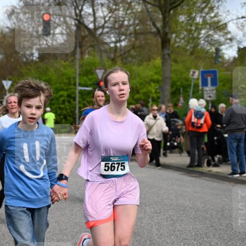 12.04.2026 - 45. Internationalen Wilhelmsburger Insellauf J. Mangold http://msf.ph/oto/9515517 12.04.2026 13:15:22 Ziel 4662, 4663, 4559, 3308, 3881, 3882, 3767, 3765, 4366, 4227, 3232, 2774, 5725, 3770, 2617, 5453, 4942, 4964, 5675, 4616, 4880, 2832, 3803, 3801, 3250, 5008, 5008, 2853, 3280, 3244, 5292, 4861, 2032, 4731, 2884, 3850, 4053, 5686, 4814, 4491 meine-sportfotos.de