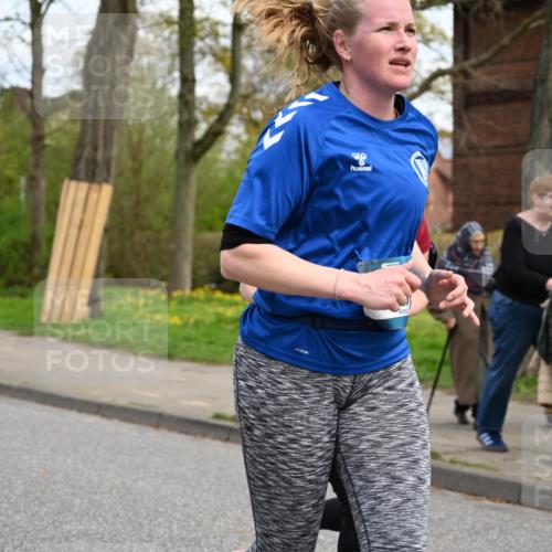 12.04.2026 - 45. Internationalen Wilhelmsburger Insellauf J. Mangold http://msf.ph/oto/9515629 12.04.2026 13:15:37 Ziel 4227, 3232, 2774, 5725, 3770, 2617, 5453, 4942, 4964, 5675, 4616, 4880, 2832, 3803, 3801, 3250, 5008, 2853, 3280, 3244, 5292, 4861, 2032, 2032, 4731, 2884, 3850, 4053, 5686, 4814, 4491, 2681, 5839, 5582, 5666, 5666, 3993, 5517, 3710, 3709, 4132 meine-sportfotos.de