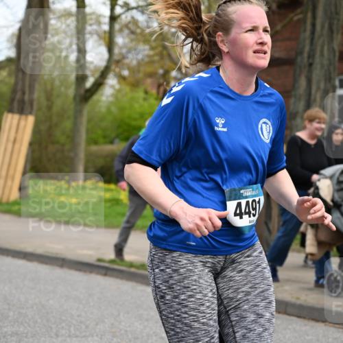 12.04.2026 - 45. Internationalen Wilhelmsburger Insellauf J. Mangold http://msf.ph/oto/9515630 12.04.2026 13:15:37 Ziel 4227, 3232, 2774, 5725, 3770, 2617, 5453, 4942, 4964, 5675, 4616, 4880, 2832, 3803, 3801, 3250, 5008, 2853, 3280, 3244, 5292, 4861, 2032, 2032, 4731, 2884, 3850, 4053, 5686, 4814, 4491, 2681, 5839, 5582, 5666, 5666, 3993, 5517, 3710, 3709, 4132 meine-sportfotos.de
