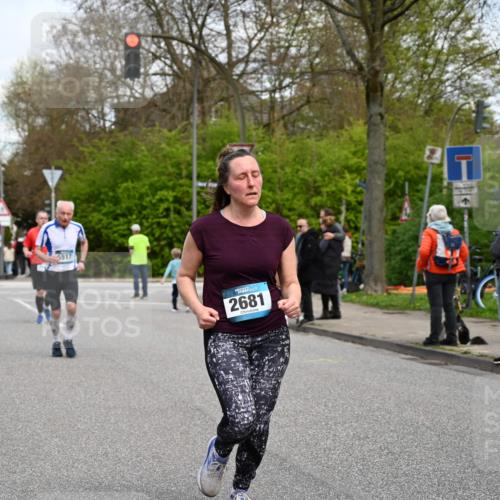 12.04.2026 - 45. Internationalen Wilhelmsburger Insellauf J. Mangold http://msf.ph/oto/9515657 12.04.2026 13:15:42 Ziel 3770, 2617, 5453, 4942, 4964, 5675, 4616, 4880, 2832, 3803, 3801, 3250, 5008, 2853, 3280, 3244, 5292, 4861, 2032, 4731, 2884, 3850, 4053, 5686, 4814, 4491, 4814, 4491, 2681, 5839, 5582, 5666, 3993, 5517, 3710, 3709, 4132, 2849, 4808, 5261, 3220, 4502 meine-sportfotos.de