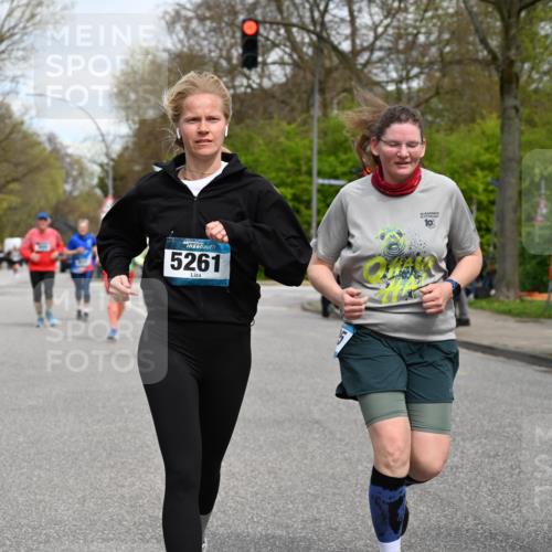 12.04.2026 - 45. Internationalen Wilhelmsburger Insellauf J. Mangold http://msf.ph/oto/9515693 12.04.2026 13:16:06 Ziel 4814, 4491, 2681, 5839, 5582, 5666, 3993, 5517, 3710, 3709, 4132, 2849, 4808, 5261, 3220, 4502, 3897, 3245, 4849, 3195, 5275, 5269, 4820, 4926, 3656, 4312, 5404, 3704 meine-sportfotos.de