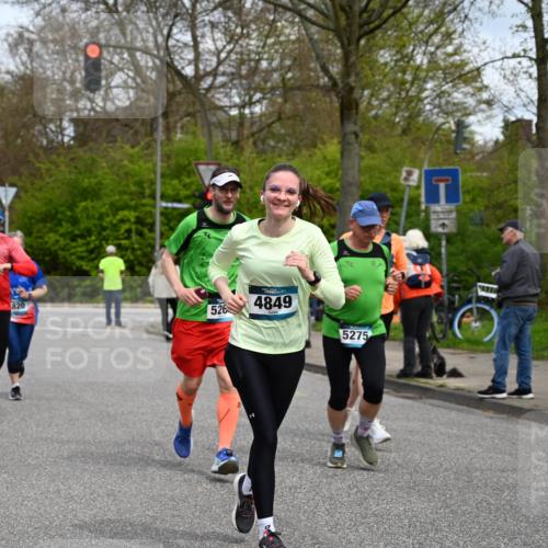 12.04.2026 - 45. Internationalen Wilhelmsburger Insellauf J. Mangold http://msf.ph/oto/9515711 12.04.2026 13:16:10 Ziel 2681, 5839, 5582, 5666, 3993, 5517, 3710, 3709, 4132, 2849, 4808, 5261, 3220, 4502, 3897, 3245, 4849, 3245, 4849, 3195, 5275, 5269, 4820, 4926, 3656, 4312, 5404, 3704, 3846, 2316 meine-sportfotos.de
