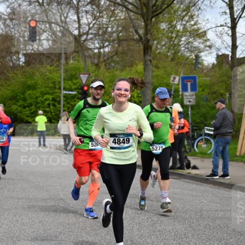 12.04.2026 - 45. Internationalen Wilhelmsburger Insellauf J. Mangold http://msf.ph/oto/9515712 12.04.2026 13:16:10 Ziel 2681, 5839, 5582, 5666, 3993, 5517, 3710, 3709, 4132, 2849, 4808, 5261, 3220, 4502, 3897, 3245, 4849, 3245, 4849, 3195, 5275, 5269, 4820, 4926, 3656, 4312, 5404, 3704, 3846, 2316 meine-sportfotos.de