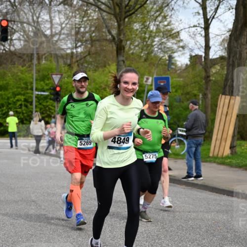 12.04.2026 - 45. Internationalen Wilhelmsburger Insellauf J. Mangold http://msf.ph/oto/9515715 12.04.2026 13:16:10 Ziel 2681, 5839, 5582, 5666, 3993, 5517, 3710, 3709, 4132, 2849, 4808, 5261, 3220, 4502, 3897, 3245, 4849, 3245, 4849, 3195, 5275, 5269, 4820, 4926, 3656, 4312, 5404, 3704, 3846, 2316 meine-sportfotos.de