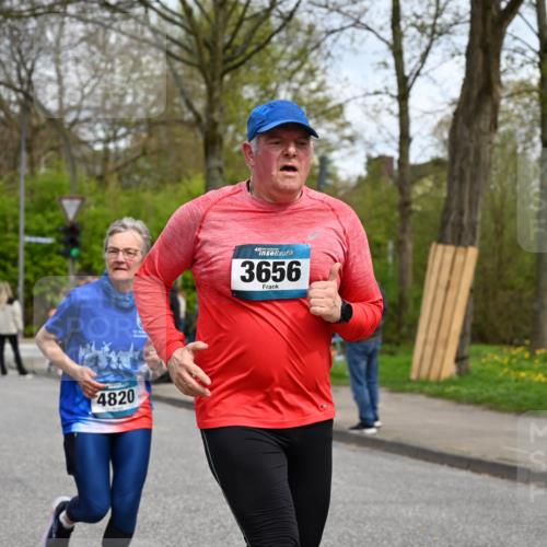 12.04.2026 - 45. Internationalen Wilhelmsburger Insellauf J. Mangold http://msf.ph/oto/9515733 12.04.2026 13:16:13 Ziel 5666, 3993, 5517, 3710, 3709, 4132, 2849, 4808, 5261, 3220, 4502, 3897, 3245, 4849, 3195, 5275, 5269, 5275, 5269, 4820, 4926, 3656, 4312, 5404, 3704, 3846, 2316 meine-sportfotos.de