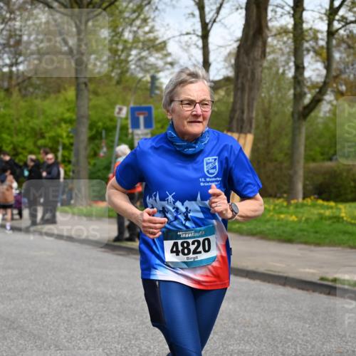 12.04.2026 - 45. Internationalen Wilhelmsburger Insellauf J. Mangold http://msf.ph/oto/9515741 12.04.2026 13:16:14 Ziel 5666, 3993, 5517, 3710, 3709, 4132, 2849, 4808, 5261, 3220, 4502, 3897, 3245, 4849, 3195, 5275, 5269, 4820, 4926, 4820, 4926, 3656, 4312, 5404, 3704, 3846, 2316 meine-sportfotos.de