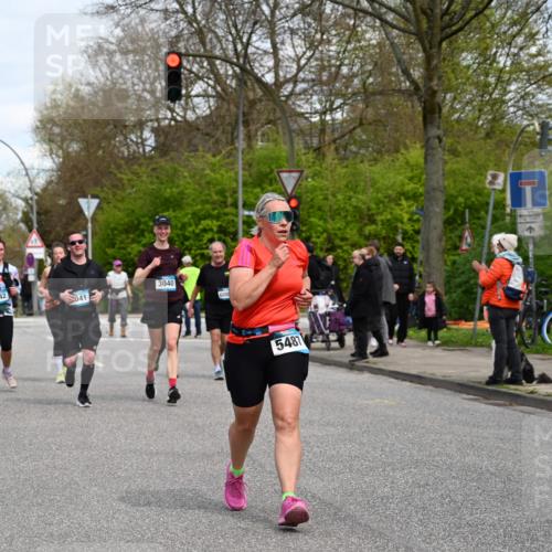 12.04.2026 - 45. Internationalen Wilhelmsburger Insellauf J. Mangold http://msf.ph/oto/9515841 12.04.2026 13:16:40 Ziel 3656, 4312, 5404, 3704, 3846, 2316, 5487, 3040, 4752, 3886, 3097, 2942, 3575, 2670, 3061, 3281, 4315, 4867, 4868, 4130, 4129, 2609, 2610 meine-sportfotos.de