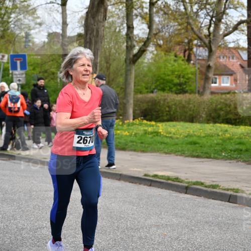 12.04.2026 - 45. Internationalen Wilhelmsburger Insellauf J. Mangold http://msf.ph/oto/9515921 12.04.2026 13:16:51 Ziel 3704, 3846, 2316, 5487, 3040, 4752, 3886, 3097, 2942, 3575, 2670, 3061, 3281, 4315, 4867, 4868, 4130, 4130, 4129, 2609, 2610, 2571, 5001, 5532, 4392, 4642, 4957, 3900, 5759 meine-sportfotos.de