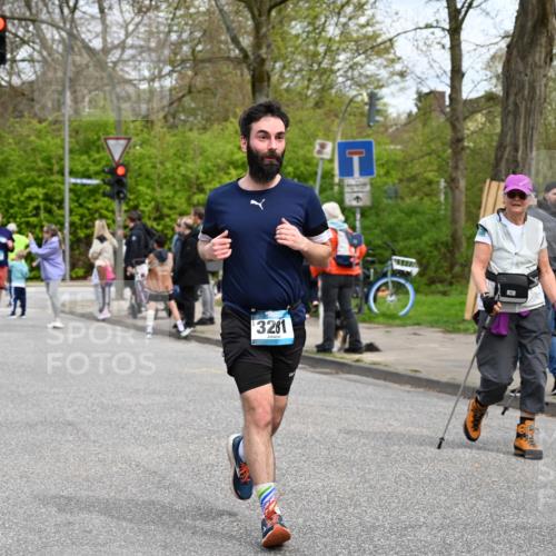 12.04.2026 - 45. Internationalen Wilhelmsburger Insellauf J. Mangold http://msf.ph/oto/9515945 12.04.2026 13:16:54 Ziel 3846, 2316, 5487, 3040, 4752, 3886, 3097, 2942, 3575, 2670, 3061, 3281, 4315, 4867, 4868, 4130, 4129, 2609, 2610, 2571, 5001, 5001, 5532, 4392, 4642, 4957, 3900, 5759, 2030, 3199, 3453 meine-sportfotos.de