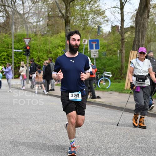 12.04.2026 - 45. Internationalen Wilhelmsburger Insellauf J. Mangold http://msf.ph/oto/9515946 12.04.2026 13:16:54 Ziel 3846, 2316, 5487, 3040, 4752, 3886, 3097, 2942, 3575, 2670, 3061, 3281, 4315, 4867, 4868, 4130, 4129, 2609, 2610, 2571, 5001, 5001, 5532, 4392, 4642, 4957, 3900, 5759, 2030, 3199, 3453 meine-sportfotos.de