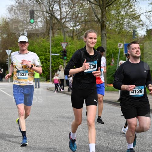 12.04.2026 - 45. Internationalen Wilhelmsburger Insellauf J. Mangold http://msf.ph/oto/9515978 12.04.2026 13:17:04 Ziel 5487, 3040, 4752, 3886, 3097, 2942, 3575, 2670, 3061, 3281, 4315, 4867, 4868, 4130, 4129, 2609, 2610, 4129, 2609, 2610, 2571, 5001, 5532, 4392, 4642, 4957, 3900, 5759, 2030, 3199, 3453, 3455, 4194, 5717, 4804, 3604, 2125 meine-sportfotos.de