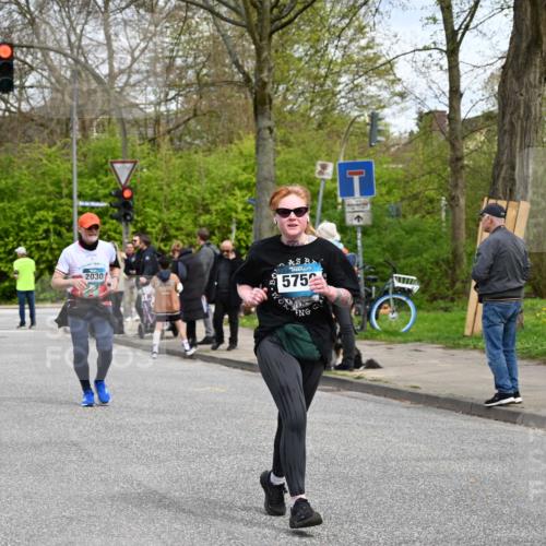 12.04.2026 - 45. Internationalen Wilhelmsburger Insellauf J. Mangold http://msf.ph/oto/9516012 12.04.2026 13:17:13 Ziel 3097, 2942, 3575, 2670, 3061, 3281, 4315, 4867, 4868, 4130, 4129, 2609, 2610, 2571, 5001, 5532, 4392, 4642, 4957, 3900, 3900, 5759, 2030, 3199, 3453, 3455, 4194, 5717, 4804, 4804, 3604, 2125, 2520, 5204, 3272, 4690, 3252, 4697, 2903 meine-sportfotos.de