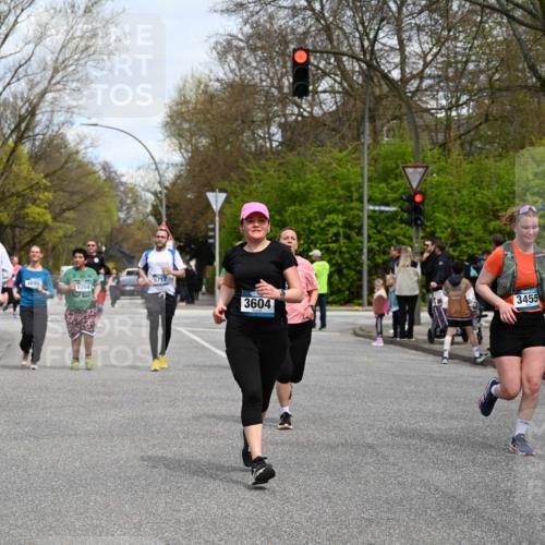 12.04.2026 - 45. Internationalen Wilhelmsburger Insellauf J. Mangold http://msf.ph/oto/9516052 12.04.2026 13:17:19 Ziel 2670, 3061, 3281, 4315, 4867, 4868, 4130, 4129, 2609, 2610, 2571, 5001, 5532, 4392, 4642, 4957, 3900, 5759, 2030, 3199, 3453, 3455, 3455, 4194, 5717, 4804, 3604, 2125, 2520, 5204, 3272, 4690, 3252, 4697, 2903, 4104, 5465, 4998, 5332 meine-sportfotos.de