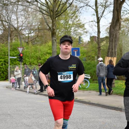 12.04.2026 - 45. Internationalen Wilhelmsburger Insellauf J. Mangold http://msf.ph/oto/9516128 12.04.2026 13:17:30 Ziel 2571, 5001, 5532, 4392, 4642, 4957, 3900, 5759, 2030, 3199, 3453, 3455, 4194, 5717, 4804, 3604, 2125, 2520, 5204, 3272, 4690, 3252, 4697, 2903, 4104, 5465, 4998, 5332, 5332, 4203, 4202, 5836, 2759, 4487, 2833, 3879 meine-sportfotos.de