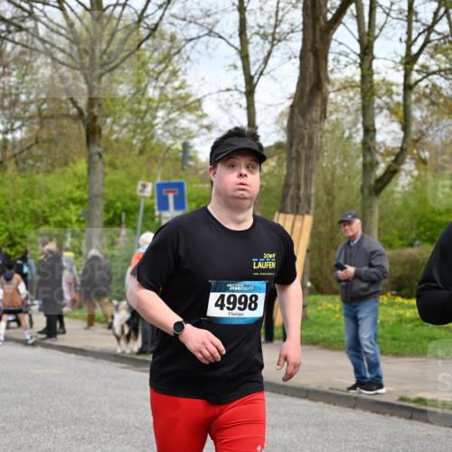 12.04.2026 - 45. Internationalen Wilhelmsburger Insellauf J. Mangold http://msf.ph/oto/9516134 12.04.2026 13:17:31 Ziel 5001, 5532, 4392, 4642, 4957, 3900, 5759, 2030, 3199, 3453, 3455, 4194, 5717, 4804, 3604, 2125, 2520, 5204, 3272, 4690, 3252, 4697, 2903, 4104, 5465, 4998, 5332, 4203, 4202, 5836, 2759, 4487, 2833, 3879 meine-sportfotos.de