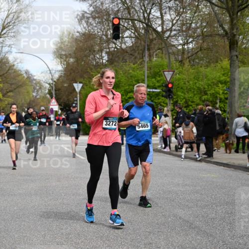 12.04.2026 - 45. Internationalen Wilhelmsburger Insellauf J. Mangold http://msf.ph/oto/9516147 12.04.2026 13:17:33 Ziel 4642, 4957, 3900, 5759, 2030, 3199, 3453, 3455, 4194, 5717, 4804, 3604, 2125, 2520, 5204, 5204, 3272, 4690, 3252, 4697, 2903, 4104, 5465, 4998, 5332, 4203, 4203, 4202, 5836, 2759, 4487, 2833, 3879, 3630, 5714, 4213 meine-sportfotos.de