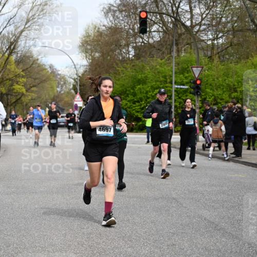 12.04.2026 - 45. Internationalen Wilhelmsburger Insellauf J. Mangold http://msf.ph/oto/9516157 12.04.2026 13:17:36 Ziel 4957, 3900, 5759, 2030, 3199, 3453, 3455, 4194, 5717, 4804, 3604, 2125, 2520, 5204, 3272, 4690, 3252, 4697, 2903, 4104, 5465, 4998, 5332, 4203, 4202, 5836, 2759, 4487, 2833, 3879, 3630, 5714, 4213 meine-sportfotos.de
