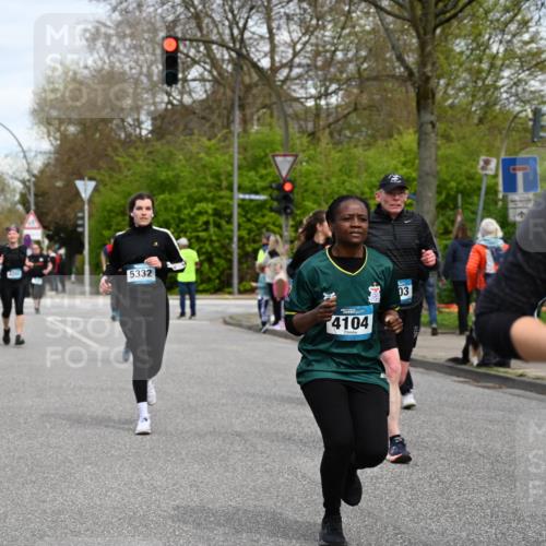 12.04.2026 - 45. Internationalen Wilhelmsburger Insellauf J. Mangold http://msf.ph/oto/9516173 12.04.2026 13:17:38 Ziel 3900, 5759, 2030, 3199, 3453, 3455, 4194, 5717, 4804, 3604, 2125, 2520, 5204, 3272, 4690, 3252, 4697, 2903, 4104, 5465, 4998, 5332, 4203, 4202, 5836, 2759, 4487, 4487, 2833, 3879, 3630, 5714, 4213, 2516, 2517, 4031 meine-sportfotos.de