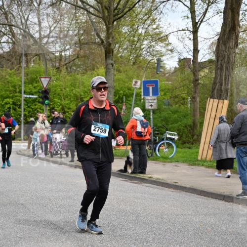 12.04.2026 - 45. Internationalen Wilhelmsburger Insellauf J. Mangold http://msf.ph/oto/9516198 12.04.2026 13:17:41 Ziel 2030, 3199, 3453, 3455, 4194, 5717, 4804, 3604, 2125, 2520, 5204, 3272, 4690, 3252, 4697, 2903, 4104, 5465, 4998, 5332, 4203, 4202, 5836, 2759, 4487, 2833, 3879, 3630, 5714, 4213, 2516, 2517, 4031, 3694, 2018 meine-sportfotos.de