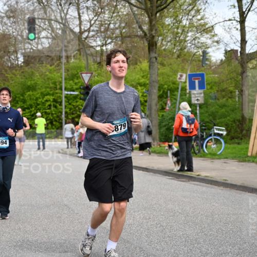 12.04.2026 - 45. Internationalen Wilhelmsburger Insellauf J. Mangold http://msf.ph/oto/9516241 12.04.2026 13:17:51 Ziel 3604, 2125, 2520, 5204, 3272, 4690, 3252, 4697, 2903, 4104, 5465, 4998, 5332, 4203, 4202, 5836, 2759, 4487, 2833, 2833, 3879, 3630, 5714, 4213, 2516, 2517, 4031, 3694, 3694, 2018, 2961, 3248, 2570, 2573, 3277, 3828, 4948, 5488 meine-sportfotos.de