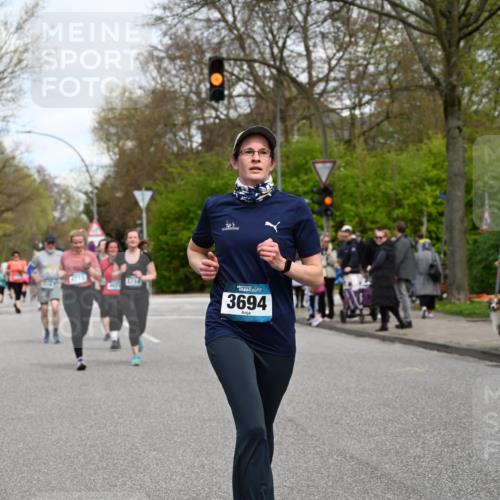 12.04.2026 - 45. Internationalen Wilhelmsburger Insellauf J. Mangold http://msf.ph/oto/9516253 12.04.2026 13:17:52 Ziel 2125, 2520, 5204, 3272, 4690, 3252, 4697, 2903, 4104, 5465, 4998, 5332, 4203, 4202, 5836, 2759, 4487, 2833, 3879, 3630, 5714, 4213, 2516, 2517, 4031, 3694, 2018, 2961, 3248, 2570, 2573, 3277, 3828, 4948, 5488 meine-sportfotos.de