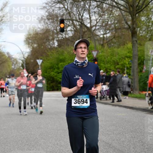 12.04.2026 - 45. Internationalen Wilhelmsburger Insellauf J. Mangold http://msf.ph/oto/9516256 12.04.2026 13:17:53 Ziel 2125, 2520, 5204, 3272, 4690, 3252, 4697, 2903, 4104, 5465, 4998, 5332, 4203, 4202, 5836, 2759, 4487, 2833, 3879, 3630, 5714, 4213, 2516, 2517, 4031, 3694, 2018, 2018, 2961, 3248, 2570, 2573, 3277, 3828, 4948, 5488, 5663 meine-sportfotos.de