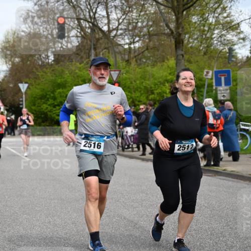 12.04.2026 - 45. Internationalen Wilhelmsburger Insellauf J. Mangold http://msf.ph/oto/9516297 12.04.2026 13:17:58 Ziel 5204, 3272, 4690, 3252, 4697, 2903, 4104, 5465, 4998, 5332, 4203, 4202, 5836, 2759, 4487, 2833, 3879, 3630, 5714, 4213, 2516, 2517, 4031, 3694, 2018, 2961, 3248, 2570, 2573, 3277, 3828, 4948, 5488, 5663, 4727, 5541, 4153, 3528, 3527, 4400, 4403, 4556 meine-sportfotos.de