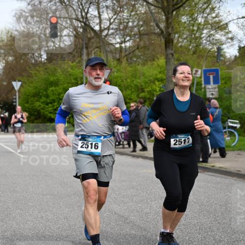 12.04.2026 - 45. Internationalen Wilhelmsburger Insellauf J. Mangold http://msf.ph/oto/9516298 12.04.2026 13:17:58 Ziel 5204, 3272, 4690, 3252, 4697, 2903, 4104, 5465, 4998, 5332, 4203, 4202, 5836, 2759, 4487, 2833, 3879, 3630, 5714, 4213, 2516, 2517, 4031, 3694, 2018, 2961, 3248, 2570, 2573, 3277, 3828, 4948, 5488, 5663, 4727, 5541, 4153, 3528, 3527, 4400, 4403, 4556 meine-sportfotos.de