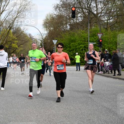 12.04.2026 - 45. Internationalen Wilhelmsburger Insellauf J. Mangold http://msf.ph/oto/9516303 12.04.2026 13:18:03 Ziel 4104, 5465, 4998, 5332, 4203, 4202, 5836, 2759, 4487, 2833, 3879, 3630, 5714, 4213, 2516, 2517, 4031, 3694, 3694, 2018, 2961, 3248, 2570, 2573, 3277, 3828, 4948, 5488, 4948, 5488, 5663, 4727, 5541, 4153, 3528, 3527, 4400, 4403, 4556, 4626, 2019, 3940, 3482 meine-sportfotos.de