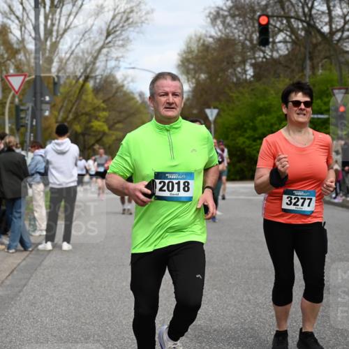 12.04.2026 - 45. Internationalen Wilhelmsburger Insellauf J. Mangold http://msf.ph/oto/9516321 12.04.2026 13:18:05 Ziel 5465, 4998, 5332, 4203, 4202, 5836, 2759, 4487, 2833, 3879, 3630, 5714, 4213, 2516, 2517, 4031, 3694, 2018, 2018, 2961, 3248, 2570, 2573, 3277, 3828, 4948, 5488, 5663, 5663, 4727, 5541, 4153, 3528, 3527, 4400, 4403, 4556, 4626, 2019, 3940, 3482 meine-sportfotos.de
