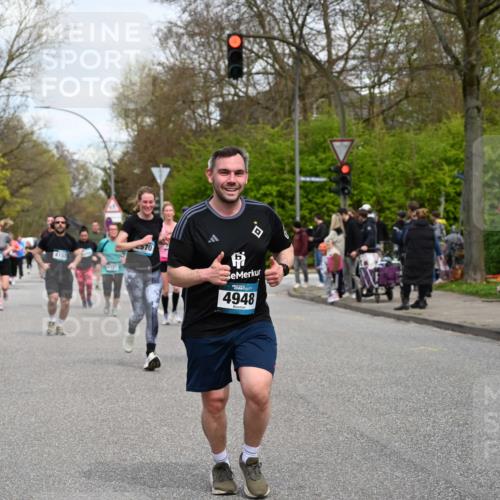 12.04.2026 - 45. Internationalen Wilhelmsburger Insellauf J. Mangold http://msf.ph/oto/9516334 12.04.2026 13:18:06 Ziel 5332, 4203, 4202, 5836, 2759, 4487, 2833, 3879, 3630, 5714, 4213, 2516, 2517, 4031, 3694, 2018, 2961, 3248, 2570, 2573, 3277, 3828, 4948, 5488, 5663, 4727, 5541, 4153, 3528, 3527, 4400, 4403, 4556, 4626, 2019, 3940, 3482 meine-sportfotos.de