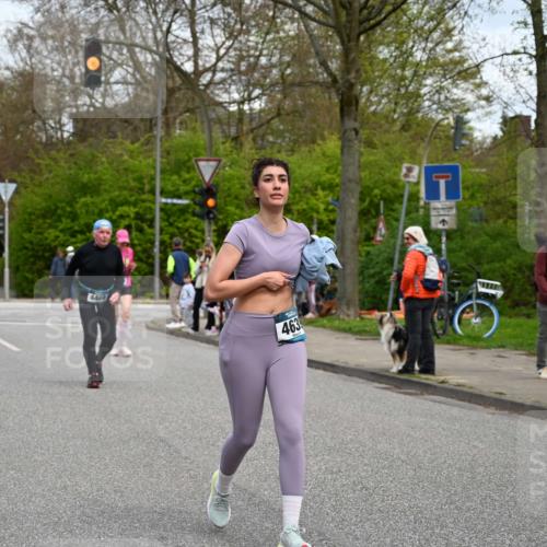 12.04.2026 - 45. Internationalen Wilhelmsburger Insellauf J. Mangold http://msf.ph/oto/9516506 12.04.2026 13:18:38 Ziel 3828, 4948, 5488, 5663, 4727, 5541, 4153, 3528, 3527, 4400, 4403, 4556, 4626, 2019, 3940, 3482, 3524, 2572, 3587, 4734, 2061, 4020, 5849, 4639, 3809, 4660, 2174, 5019, 4543, 4793, 5786, 4112, 3071 meine-sportfotos.de