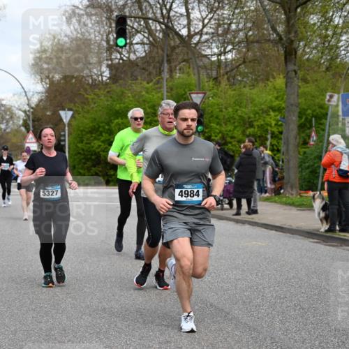12.04.2026 - 45. Internationalen Wilhelmsburger Insellauf J. Mangold http://msf.ph/oto/9516604 12.04.2026 13:19:14 Ziel 2174, 5019, 4543, 4793, 5786, 4112, 3071, 2027, 5007, 4594, 4984, 3927, 3927, 3193, 4469, 5327, 3125, 4518, 5778, 2799, 4972, 3265, 5003, 3857, 2946, 4905, 4274, 2534 meine-sportfotos.de