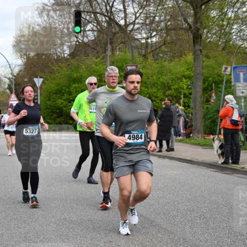 12.04.2026 - 45. Internationalen Wilhelmsburger Insellauf J. Mangold http://msf.ph/oto/9516605 12.04.2026 13:19:14 Ziel 2174, 5019, 4543, 4793, 5786, 4112, 3071, 2027, 5007, 4594, 4984, 3927, 3927, 3193, 4469, 5327, 3125, 4518, 5778, 2799, 4972, 3265, 5003, 3857, 2946, 4905, 4274, 2534 meine-sportfotos.de