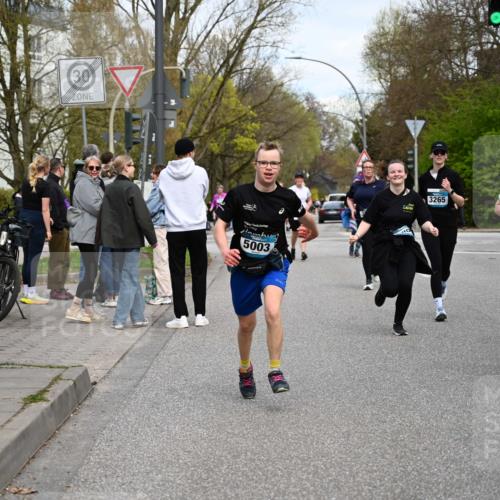 12.04.2026 - 45. Internationalen Wilhelmsburger Insellauf J. Mangold http://msf.ph/oto/9516637 12.04.2026 13:19:20 Ziel 4543, 4793, 5786, 4112, 3071, 2027, 5007, 4594, 4984, 3927, 3193, 4469, 5327, 3125, 4518, 5778, 2799, 4972, 3265, 5003, 3857, 2946, 4905, 4274, 2534, 4936, 2366, 3655 meine-sportfotos.de