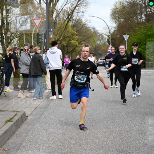 12.04.2026 - 45. Internationalen Wilhelmsburger Insellauf J. Mangold http://msf.ph/oto/9516639 12.04.2026 13:19:20 Ziel 4543, 4793, 5786, 4112, 3071, 2027, 5007, 4594, 4984, 3927, 3193, 4469, 5327, 3125, 4518, 5778, 2799, 4972, 3265, 5003, 3857, 2946, 4905, 4274, 2534, 4936, 2366, 3655 meine-sportfotos.de