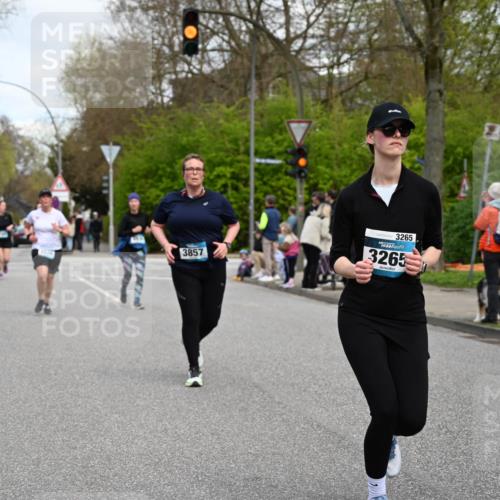 12.04.2026 - 45. Internationalen Wilhelmsburger Insellauf J. Mangold http://msf.ph/oto/9516657 12.04.2026 13:19:23 Ziel 3071, 2027, 5007, 4594, 4984, 3927, 3193, 4469, 5327, 3125, 4518, 5778, 2799, 2799, 4972, 3265, 5003, 3857, 2946, 2946, 4905, 4274, 2534, 4936, 2366, 3655 meine-sportfotos.de