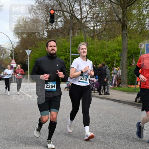 12.04.2026 - 45. Internationalen Wilhelmsburger Insellauf J. Mangold http://msf.ph/oto/9516755 12.04.2026 13:19:44 Ziel 4518, 5778, 2799, 4972, 3265, 5003, 3857, 2946, 4905, 4274, 2534, 4936, 2366, 3655, 2261, 2264, 3448, 3449, 2894, 2888, 3898, 2431, 4121, 5308 meine-sportfotos.de