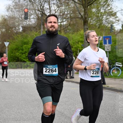 12.04.2026 - 45. Internationalen Wilhelmsburger Insellauf J. Mangold http://msf.ph/oto/9516766 12.04.2026 13:19:44 Ziel 4518, 5778, 2799, 4972, 3265, 5003, 3857, 2946, 4905, 4274, 2534, 4936, 2366, 3655, 2261, 2264, 3448, 3449, 2894, 2888, 3898, 2431, 4121, 5308 meine-sportfotos.de