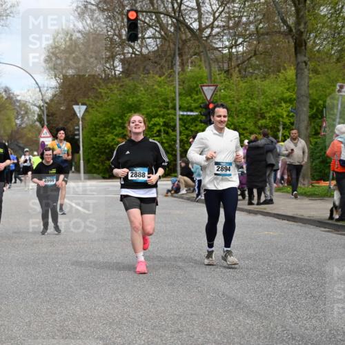 12.04.2026 - 45. Internationalen Wilhelmsburger Insellauf J. Mangold http://msf.ph/oto/9516791 12.04.2026 13:19:55 Ziel 5003, 3857, 2946, 4905, 4274, 2534, 4936, 2366, 3655, 2261, 2264, 3448, 3449, 2894, 2888, 2894, 2888, 3898, 2431, 4121, 5308, 2431, 4121, 5308, 3236, 4718, 2247, 3203, 5342, 3822, 3821, 4999, 4803, 2224, 4223 meine-sportfotos.de