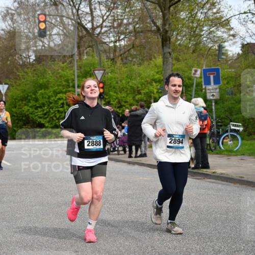 12.04.2026 - 45. Internationalen Wilhelmsburger Insellauf J. Mangold http://msf.ph/oto/9516803 12.04.2026 13:19:56 Ziel 5003, 3857, 2946, 4905, 4274, 2534, 4936, 2366, 3655, 2261, 2264, 3448, 3449, 2894, 2888, 3898, 2431, 4121, 5308, 3236, 4718, 2247, 3203, 5342, 3822, 3821, 4999, 4803, 2224, 4223, 4224 meine-sportfotos.de