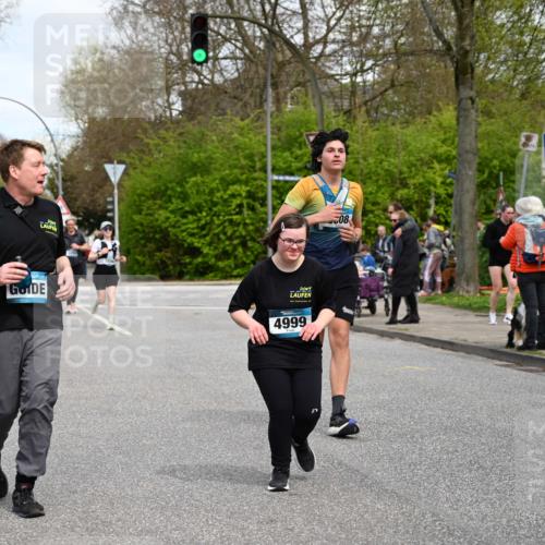 12.04.2026 - 45. Internationalen Wilhelmsburger Insellauf J. Mangold http://msf.ph/oto/9516838 12.04.2026 13:20:00 Ziel 2946, 4905, 4274, 2534, 4936, 2366, 3655, 2261, 2264, 3448, 3449, 2894, 2888, 3898, 3898, 2431, 4121, 5308, 3236, 4718, 3236, 4718, 2247, 3203, 5342, 3822, 3821, 4999, 4803, 2224, 4223, 4224, 4954, 5258, 3284 meine-sportfotos.de
