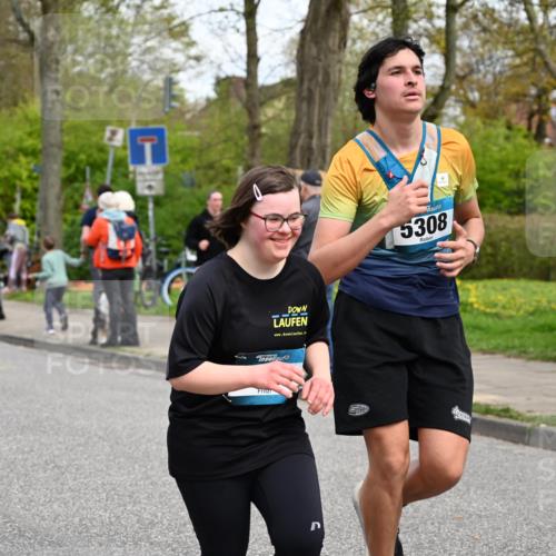 12.04.2026 - 45. Internationalen Wilhelmsburger Insellauf J. Mangold http://msf.ph/oto/9516859 12.04.2026 13:20:02 Ziel 2534, 4936, 2366, 3655, 2261, 2264, 3448, 3449, 2894, 2888, 3898, 2431, 4121, 5308, 3236, 4718, 2247, 3203, 2247, 3203, 5342, 3822, 3821, 4999, 4803, 2224, 4223, 4224, 4954, 5258, 3284 meine-sportfotos.de