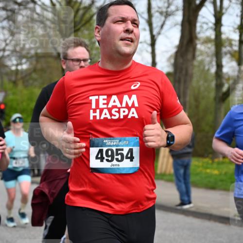 12.04.2026 - 45. Internationalen Wilhelmsburger Insellauf J. Mangold http://msf.ph/oto/9516906 12.04.2026 13:20:11 Ziel 2261, 2264, 3448, 3449, 2894, 2888, 3898, 2431, 4121, 5308, 3236, 4718, 2247, 3203, 5342, 3822, 3821, 4999, 4803, 2224, 4223, 4224, 4954, 5258, 3284, 2469, 4305, 2013, 3233, 5230 meine-sportfotos.de