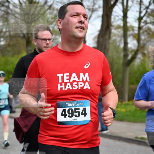 12.04.2026 - 45. Internationalen Wilhelmsburger Insellauf J. Mangold http://msf.ph/oto/9516907 12.04.2026 13:20:11 Ziel 2261, 2264, 3448, 3449, 2894, 2888, 3898, 2431, 4121, 5308, 3236, 4718, 2247, 3203, 5342, 3822, 3821, 4999, 4803, 2224, 4223, 4224, 4954, 5258, 3284, 2469, 4305, 2013, 3233, 5230 meine-sportfotos.de